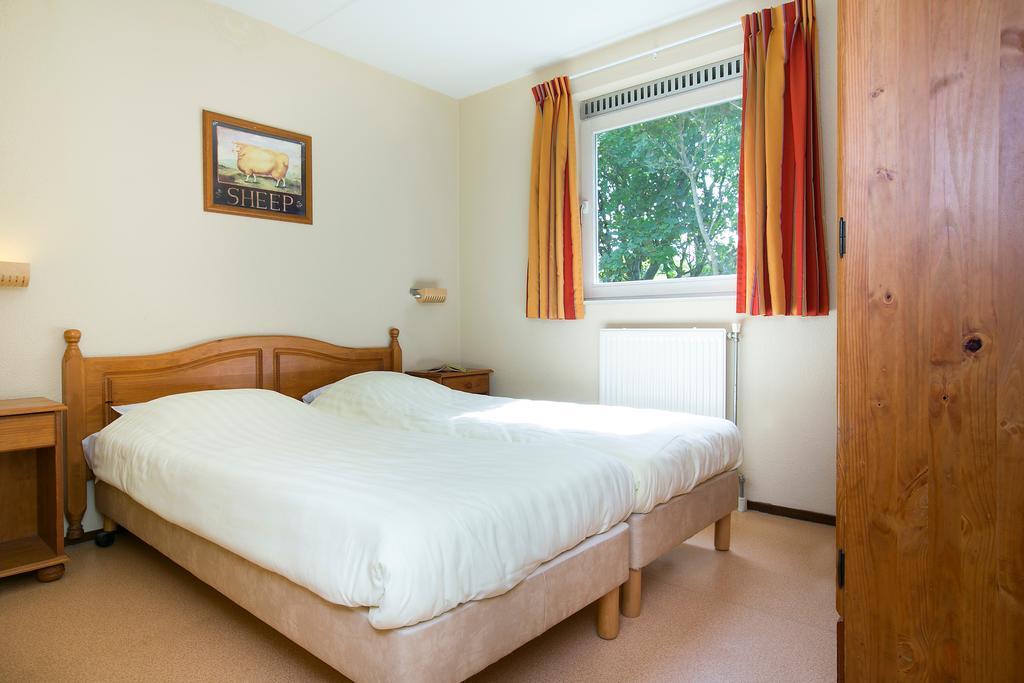 Roompot Kijkduinpark Den Haag Kamer foto